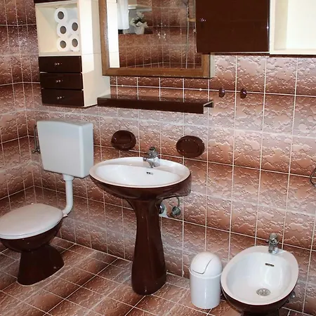 Apartment Dalia *