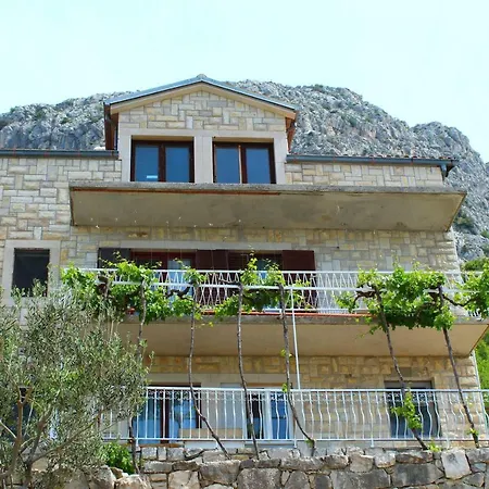 Dalia * Omis